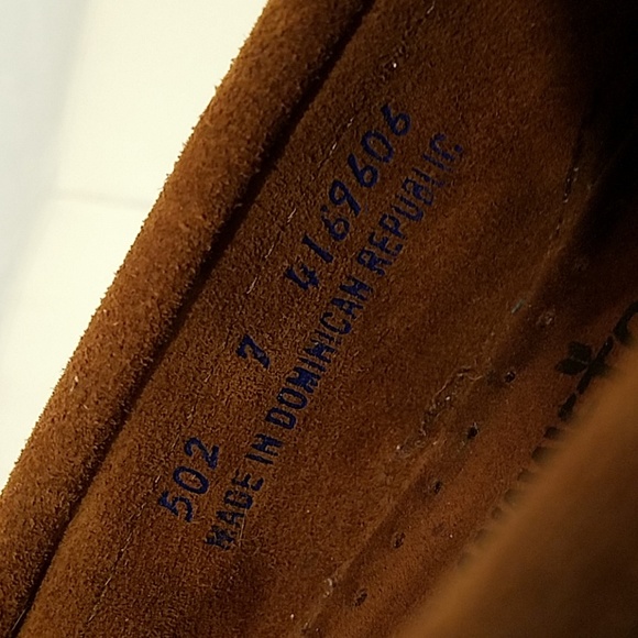 Minnetonka Moccasins slippers Brown w/Silver Embellishments - Picture 5 of 8